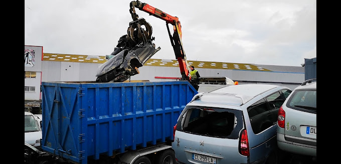 Aperçu des activités de la casse automobile A. BRUNO OTO située à SAINT-MALO (35400)